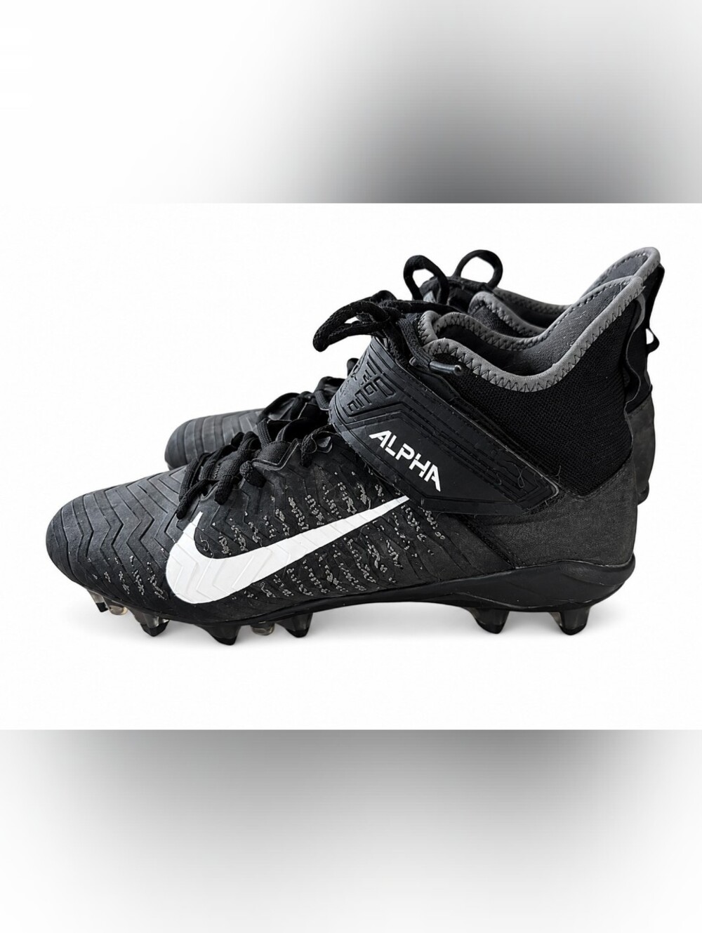 Nike Alpha Men’s Football Cleats Size 9.5 Black Mid Top Molded Stud Lace Up